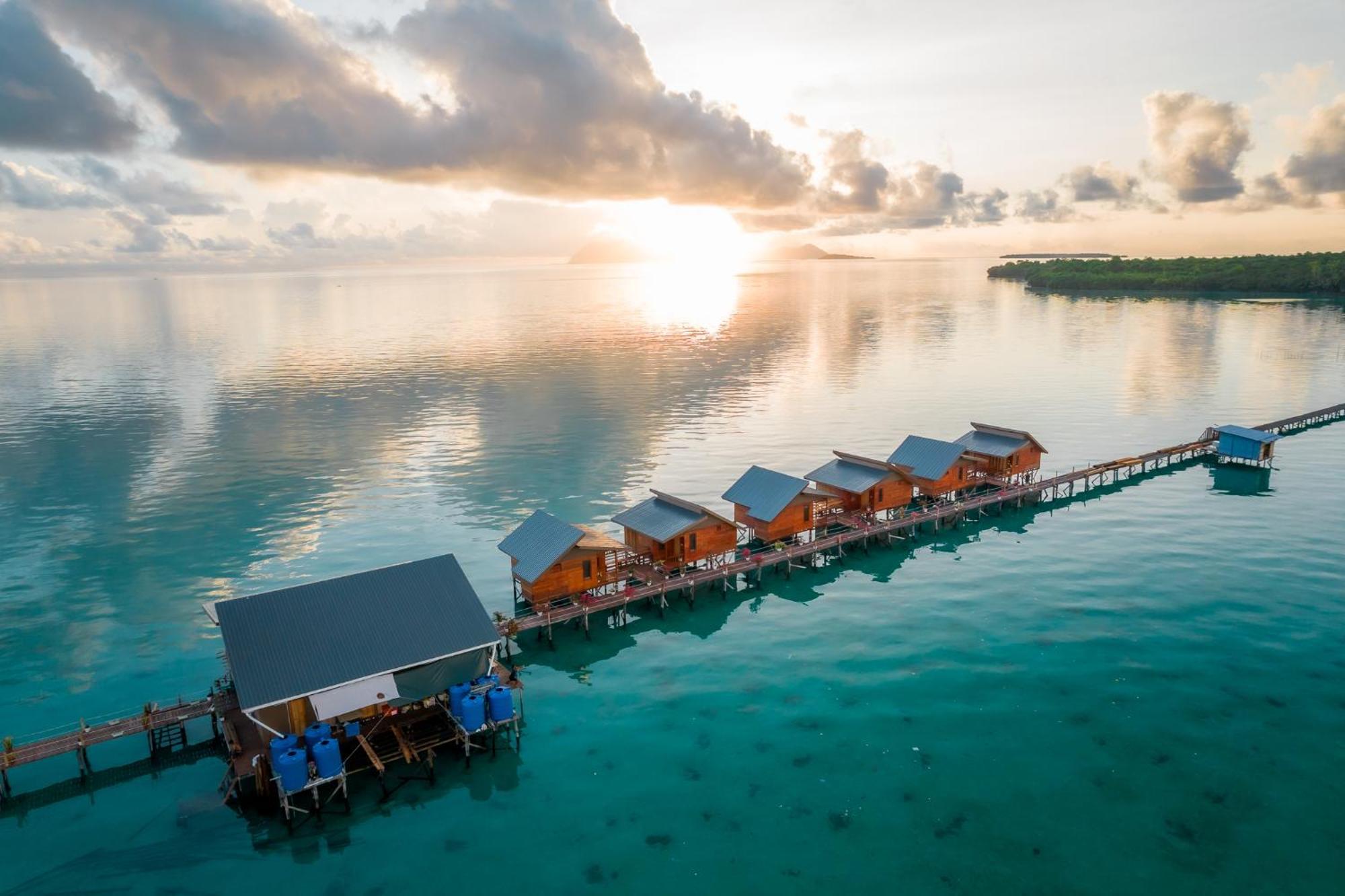 La Water House Semporna Bed and Breakfast Buitenkant foto