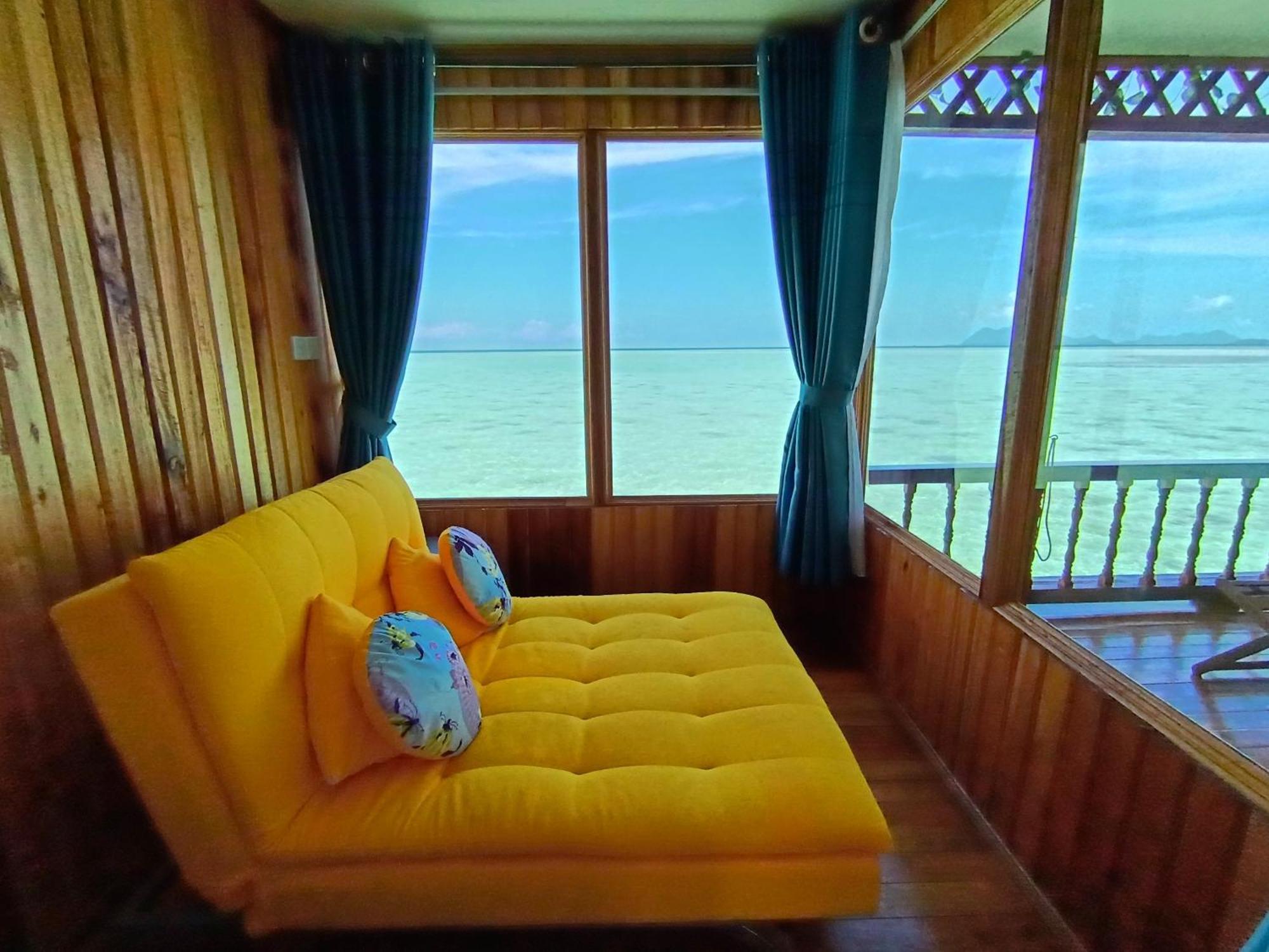 La Water House Semporna Bed and Breakfast Buitenkant foto